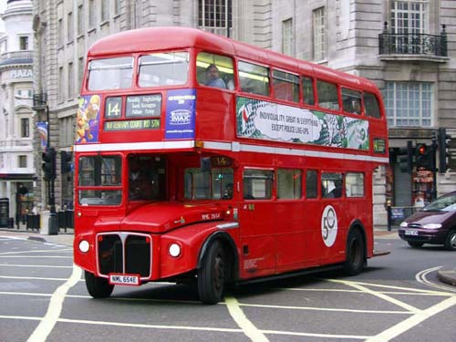 На улицах Лондона появятся двухэтажные электробусы