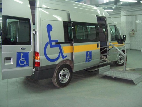 Ford выпустит машины для инвалидов-колясочников – Explorer